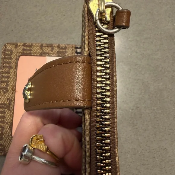 JUICY COUTURE GOTHIC BROWN LOGO CARD CASE EUC never used - Picture 3 of 9